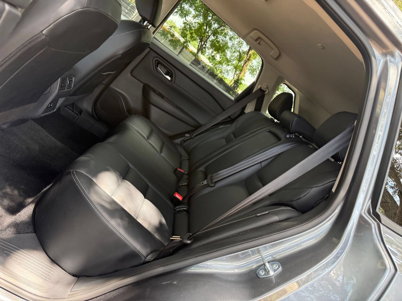 Used 2026 Nissan Rogue SL FWD image 32