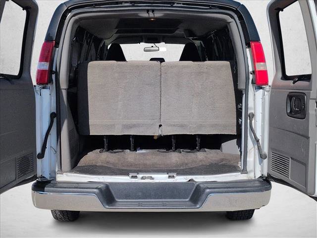 Used 2018 Chevrolet Express 3500 LT w/ LT Preferred Equipment Group image 6