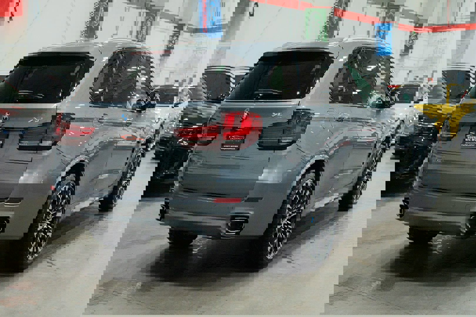 Used 2018 BMW X5 xDrive50i w/ M Sport Package image 8