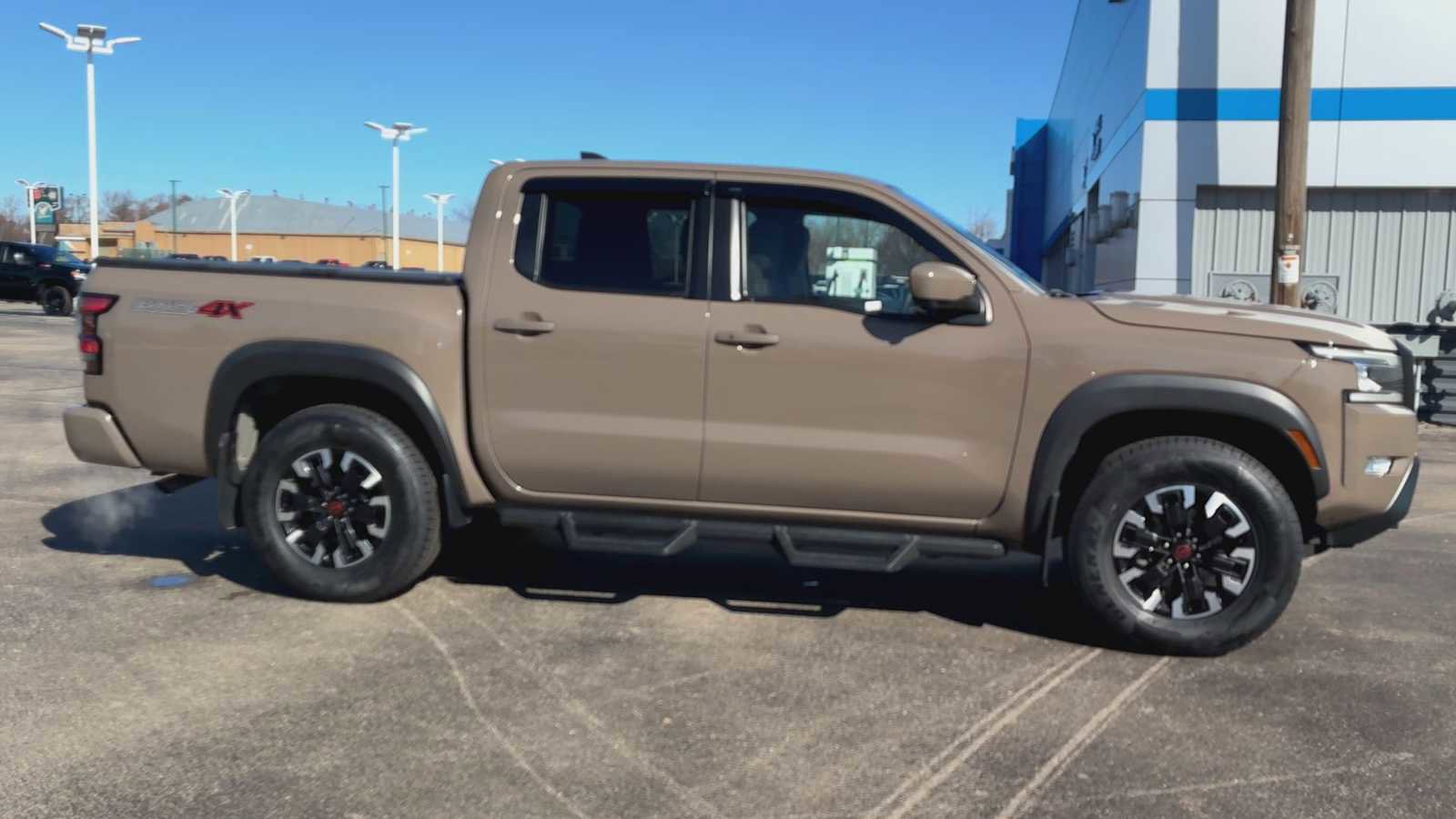 Used 2023 Nissan Frontier PRO-4X w/ Pro Convenience Package image 9