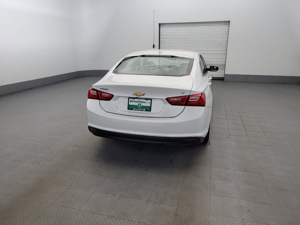Used 2017 Chevrolet Malibu LT FWD image 7