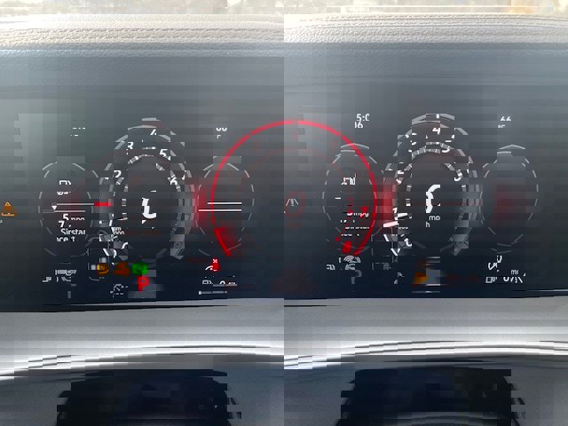 New 2025 Volkswagen Tiguan SE R-Line image 14