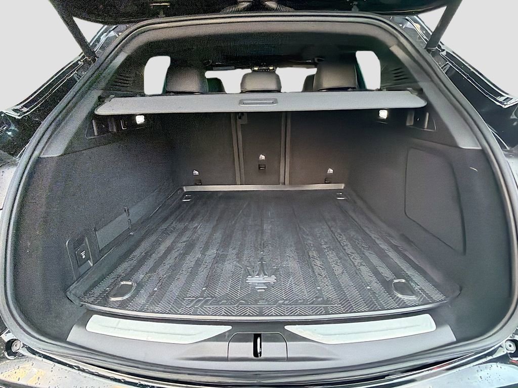 Used 2023 Maserati Grecale Modena image 12