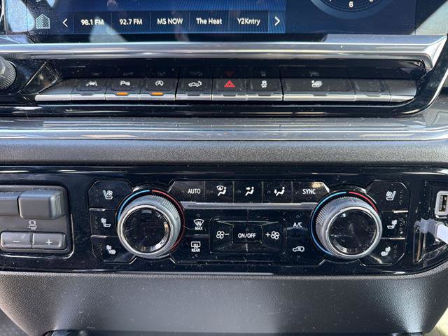 Used 2024 Chevrolet Silverado 1500 High Country w/ High Country Premium Package image 17