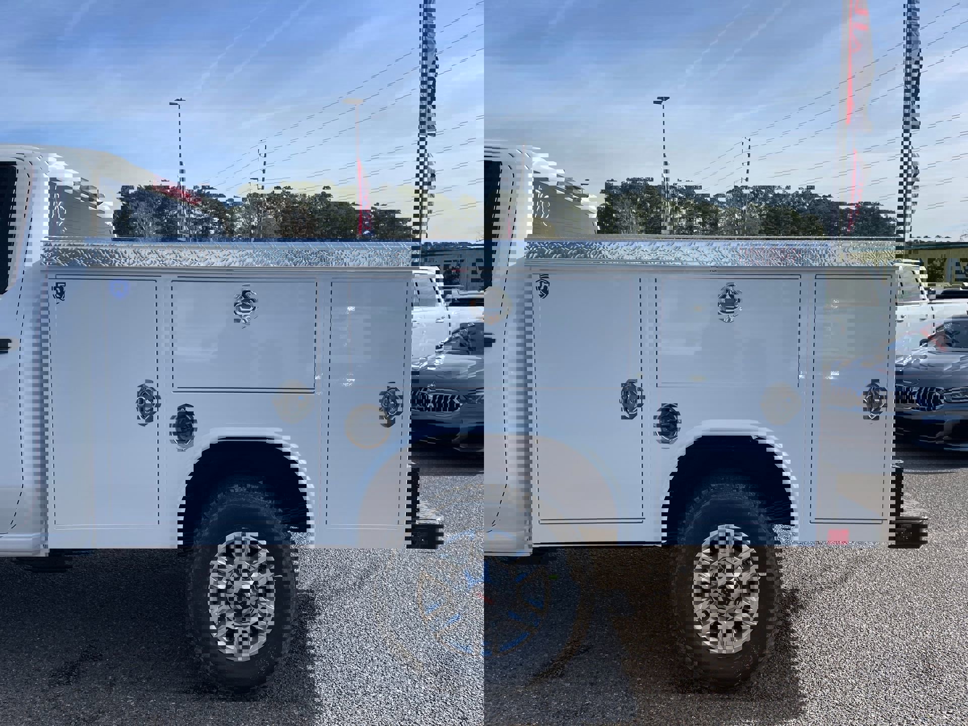 New 2026 GMC Sierra 2500 Pro w/ Convenience Package RWD image 9