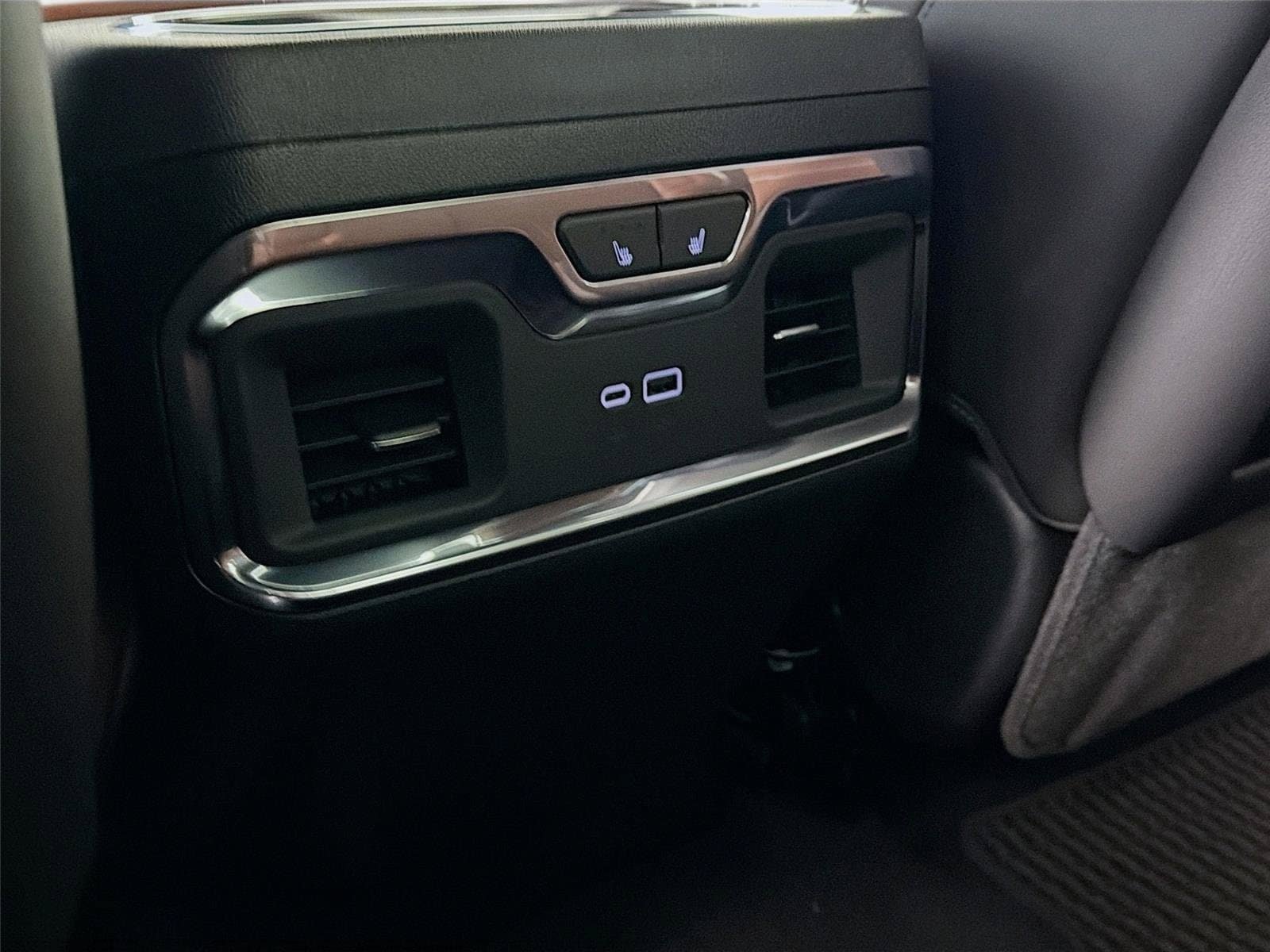 New 2026 GMC Sierra 2500 Denali Ultimate AWD/4WD image 27