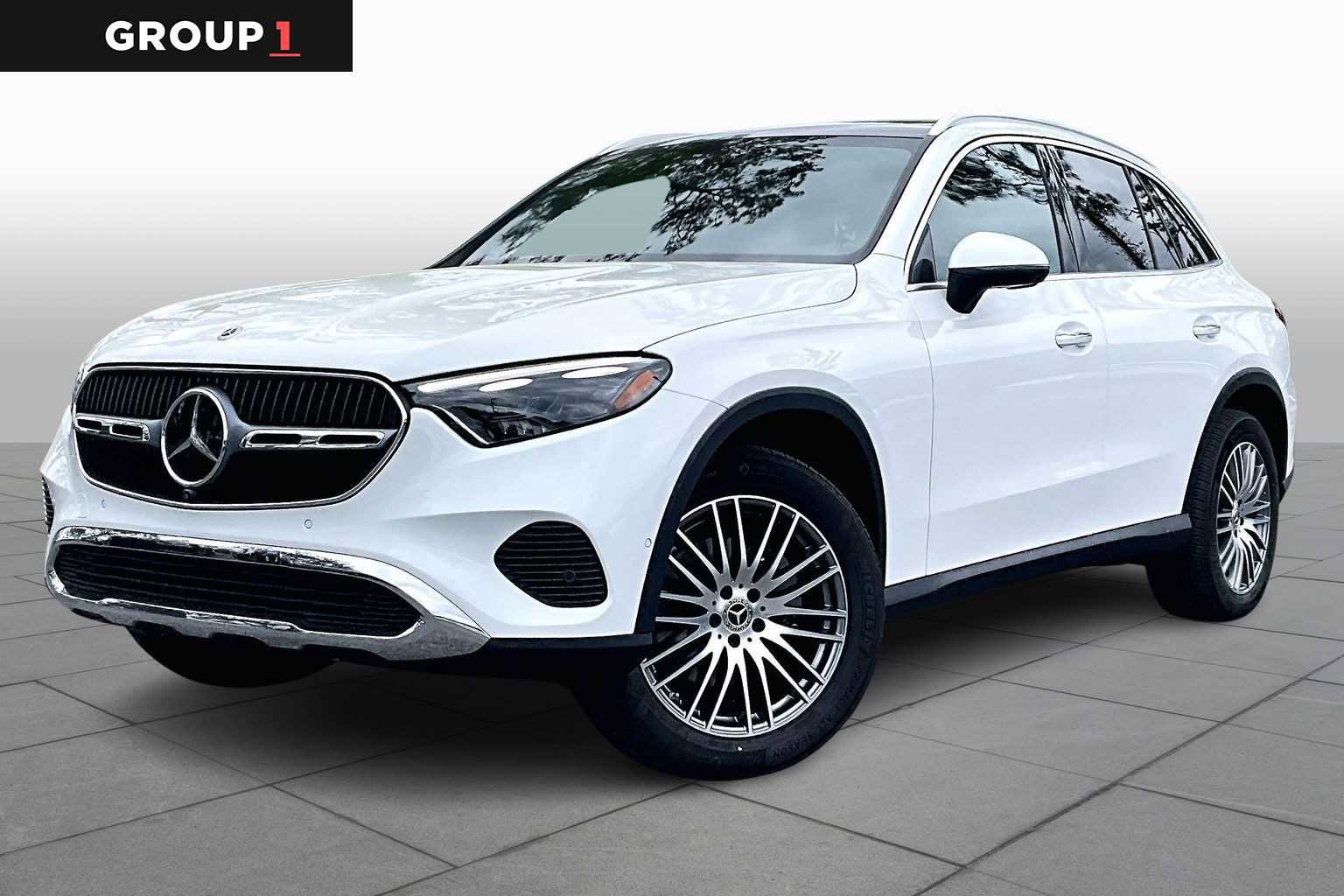 Used 2024 Mercedes-Benz GLC 300 4MATIC image 1