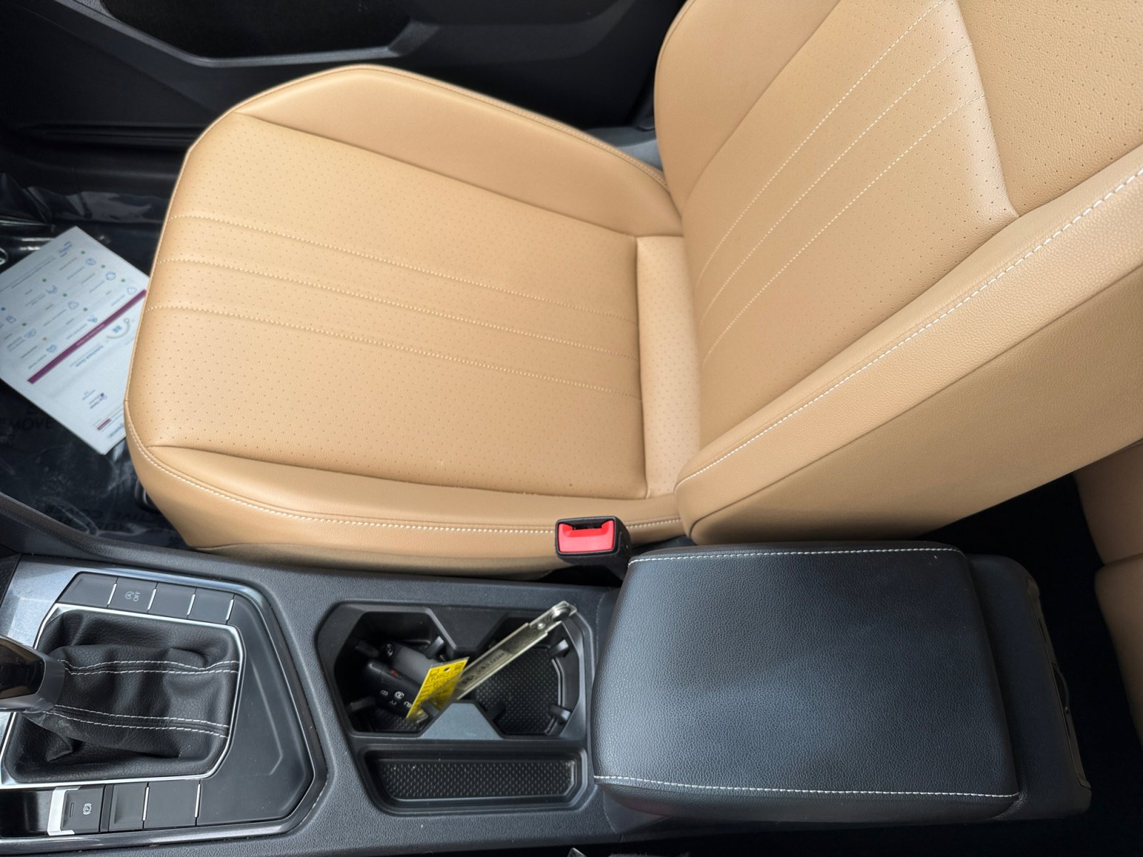 Certified 2023 Volkswagen Tiguan SE w/ Panoramic Sunroof Package image 14