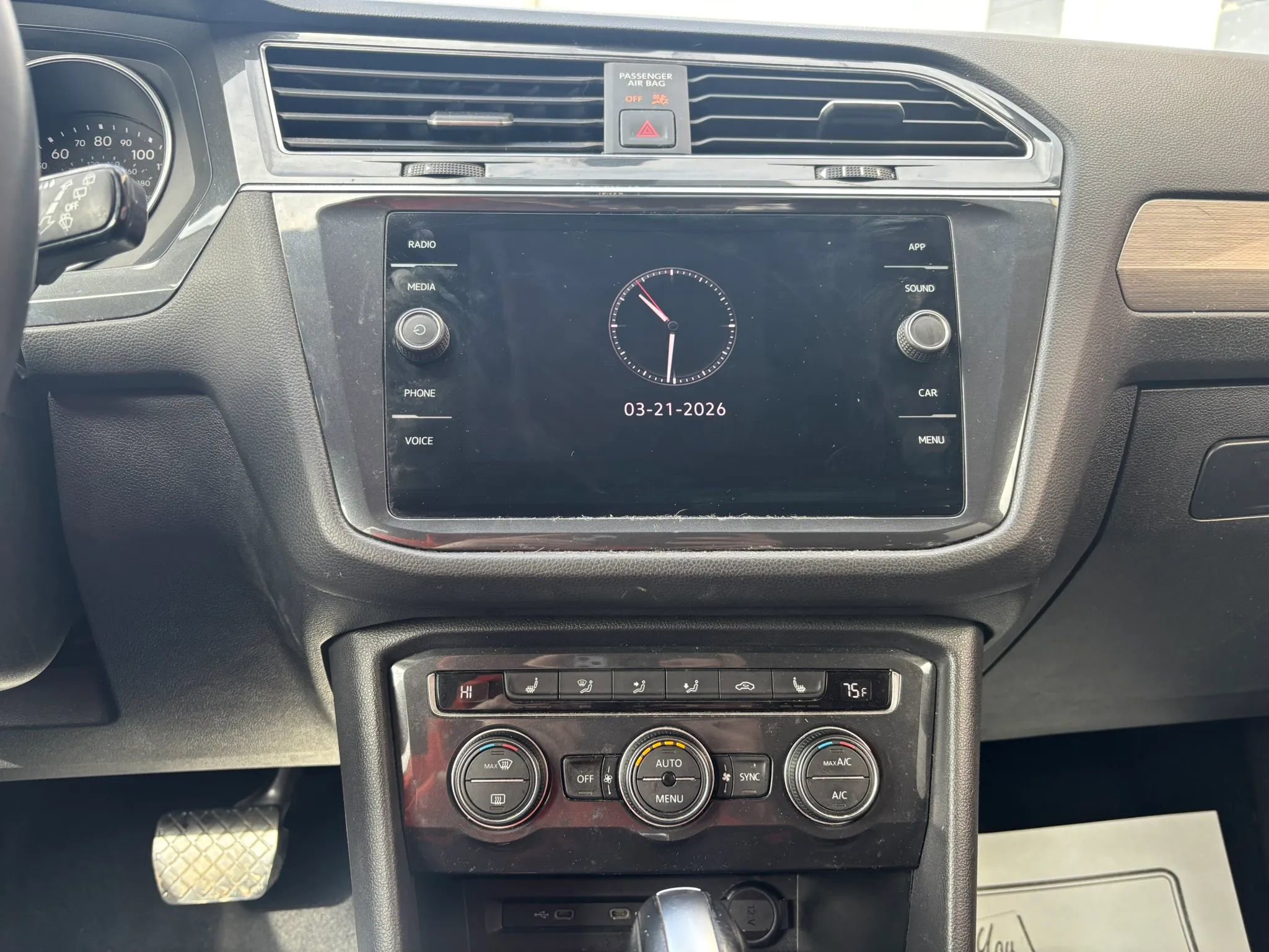 Used 2021 Volkswagen Tiguan S FWD image 24
