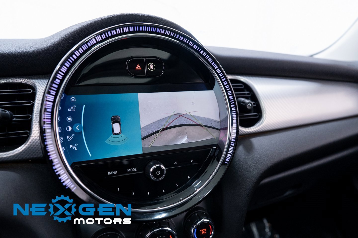 Used 2023 MINI Cooper 2-Door Hardtop image 37