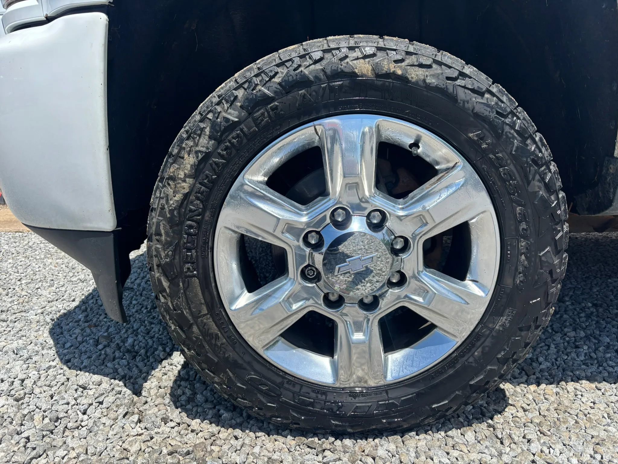 Used 2019 Chevrolet Silverado 2500 LTZ w/ Duramax Plus Package AWD/4WD image 12