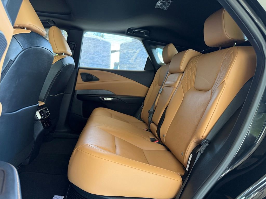Certified 2024 Lexus RX 350h w/ Convenience Package image 20