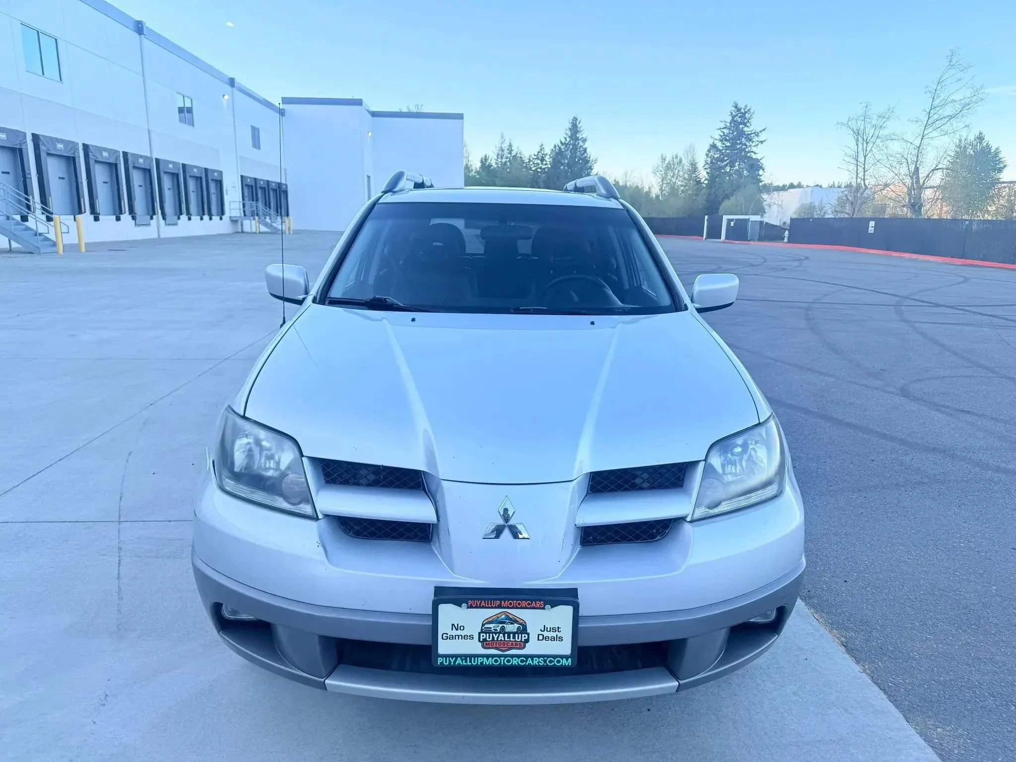 Used 2003 Mitsubishi Outlander XLS AWD/4WD image 8