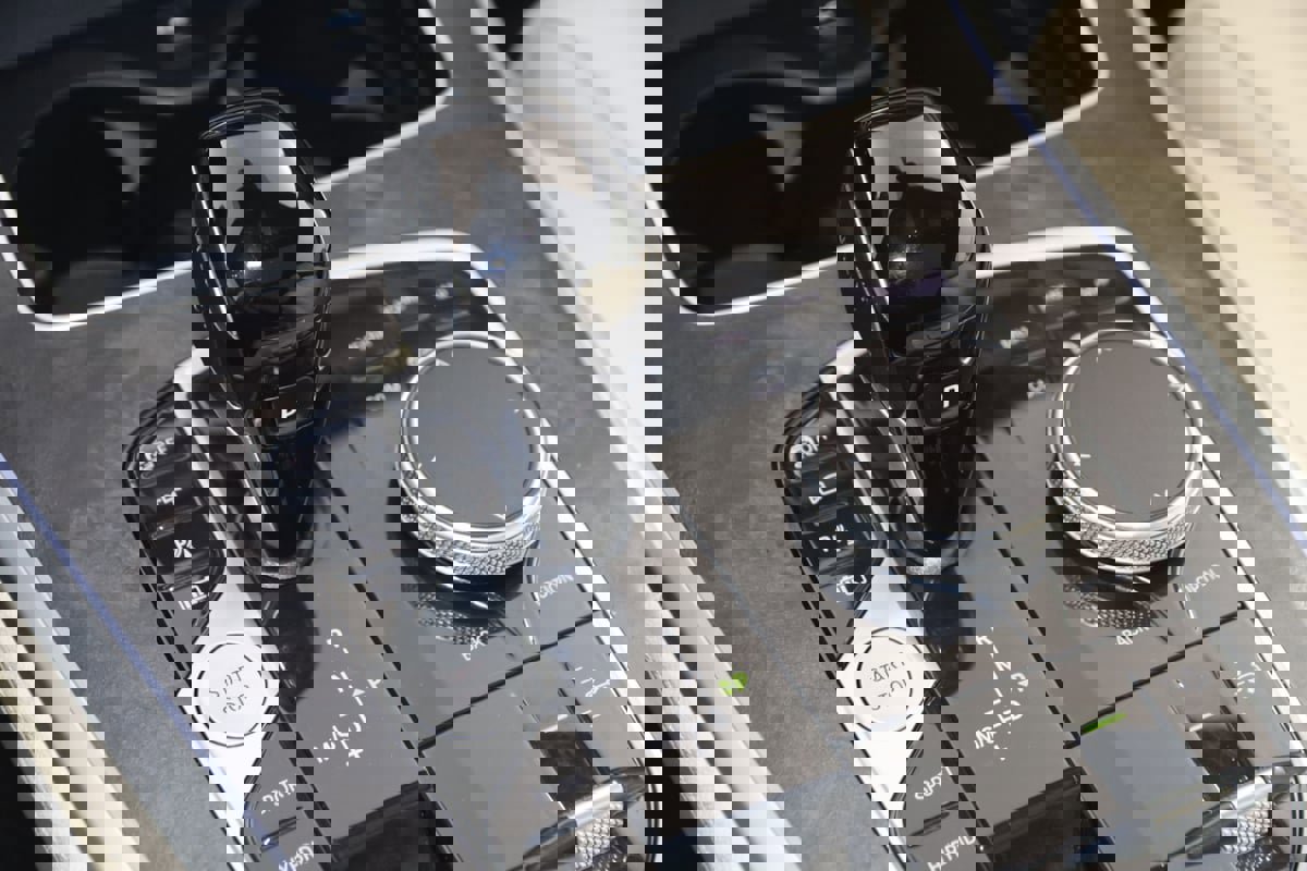 Used 2022 BMW X5 xDrive45e AWD/4WD image 7