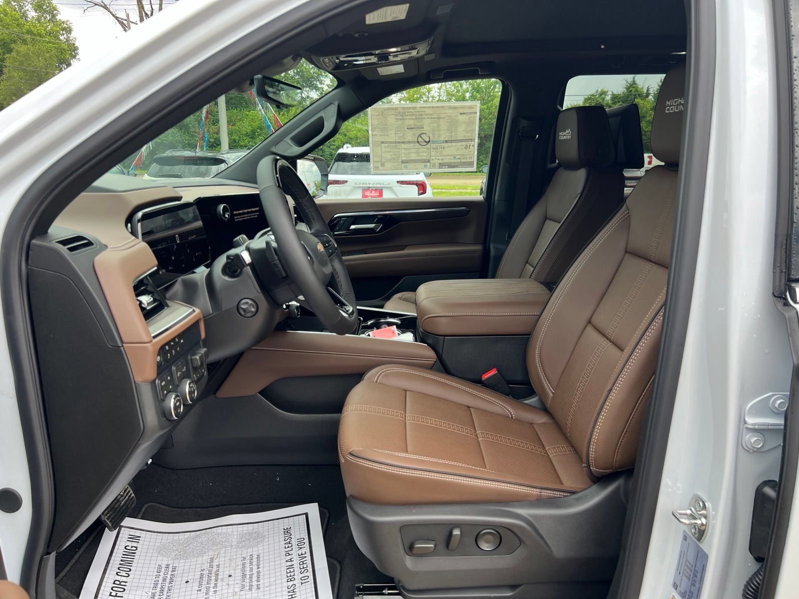 New 2026 Chevrolet Tahoe High Country AWD/4WD image 12