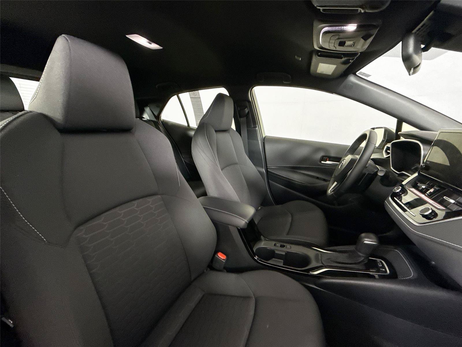 Certified 2025 Toyota Corolla SE FWD image 39