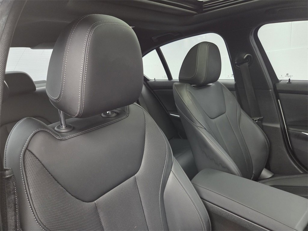 Used 2023 BMW 330i Sedan w/ Driving Assistance Package image 18