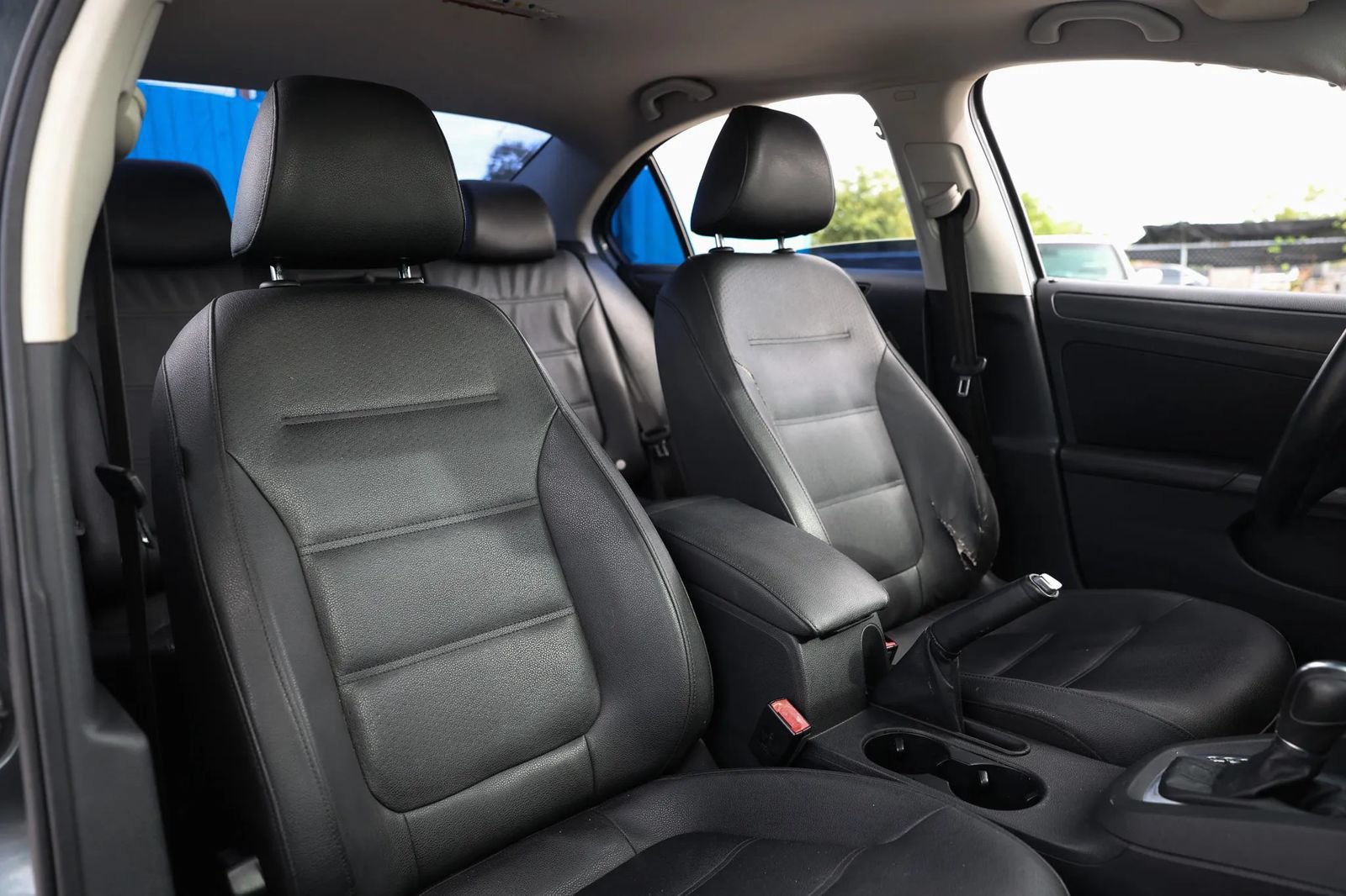 Used 2012 Volkswagen Jetta SE FWD image 24