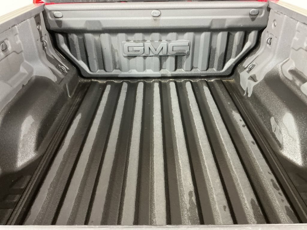 Used 2025 GMC Canyon AT4 w/ AT4X Package AWD/4WD image 9