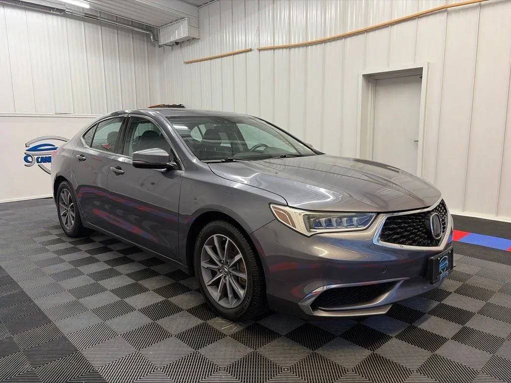 Used 2018 Acura TLX w/ Technology Package FWD image 2