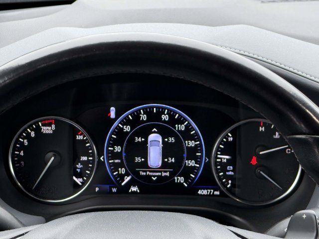 Used 2023 Buick Enclave Premium w/ Experience Buick Package FWD image 16