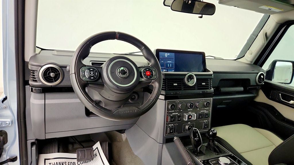 Used 2025 INEOS Grenadier Station Wagon AWD/4WD image 12