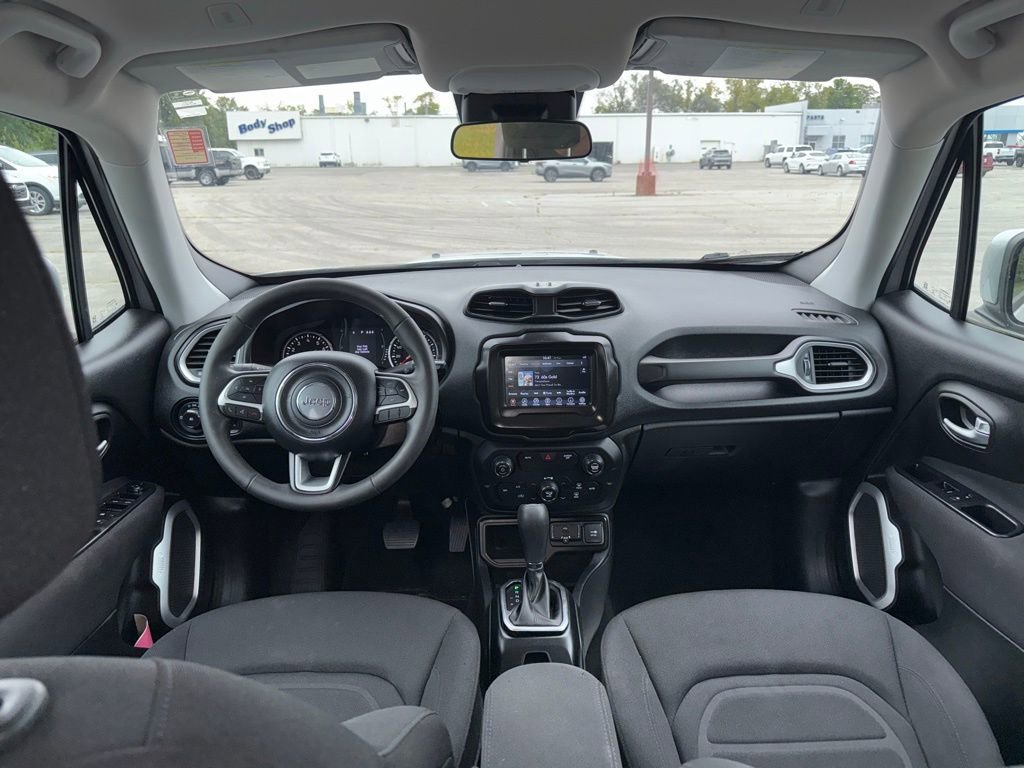 Used 2019 Jeep Renegade Latitude image 14