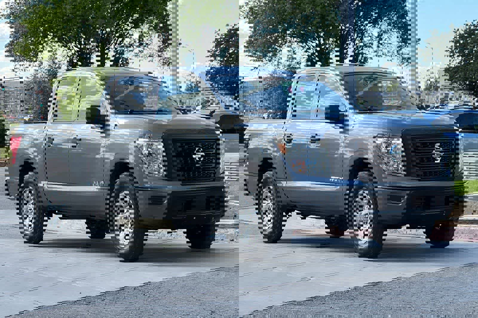 Used 2021 Nissan Titan S w/ S Utility Package image 10