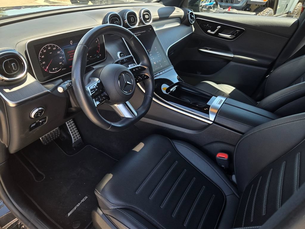 Used 2024 Mercedes-Benz GLC 300 w/ AMG Line image 9
