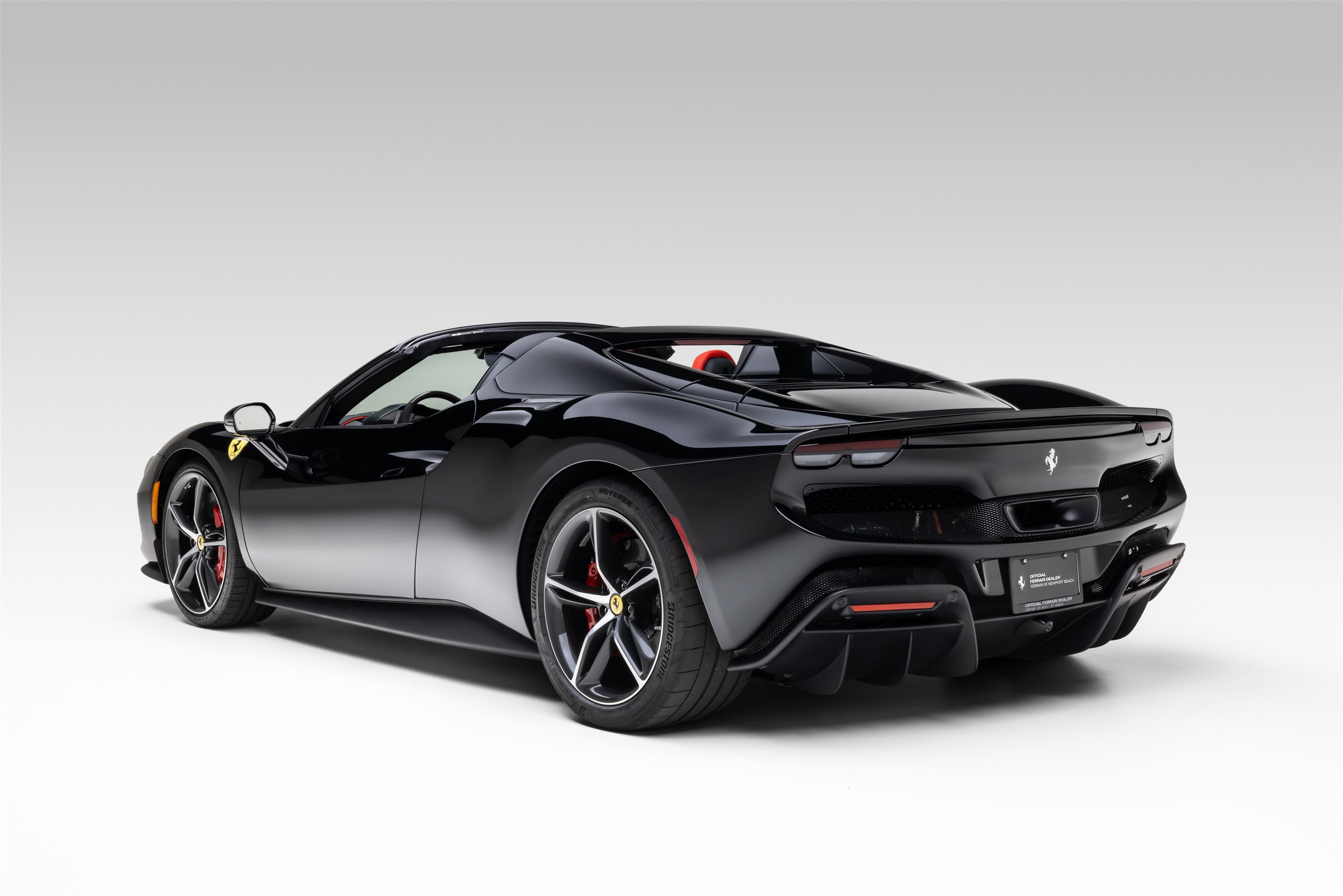 Used 2026 Ferrari 296 GTS RWD image 5