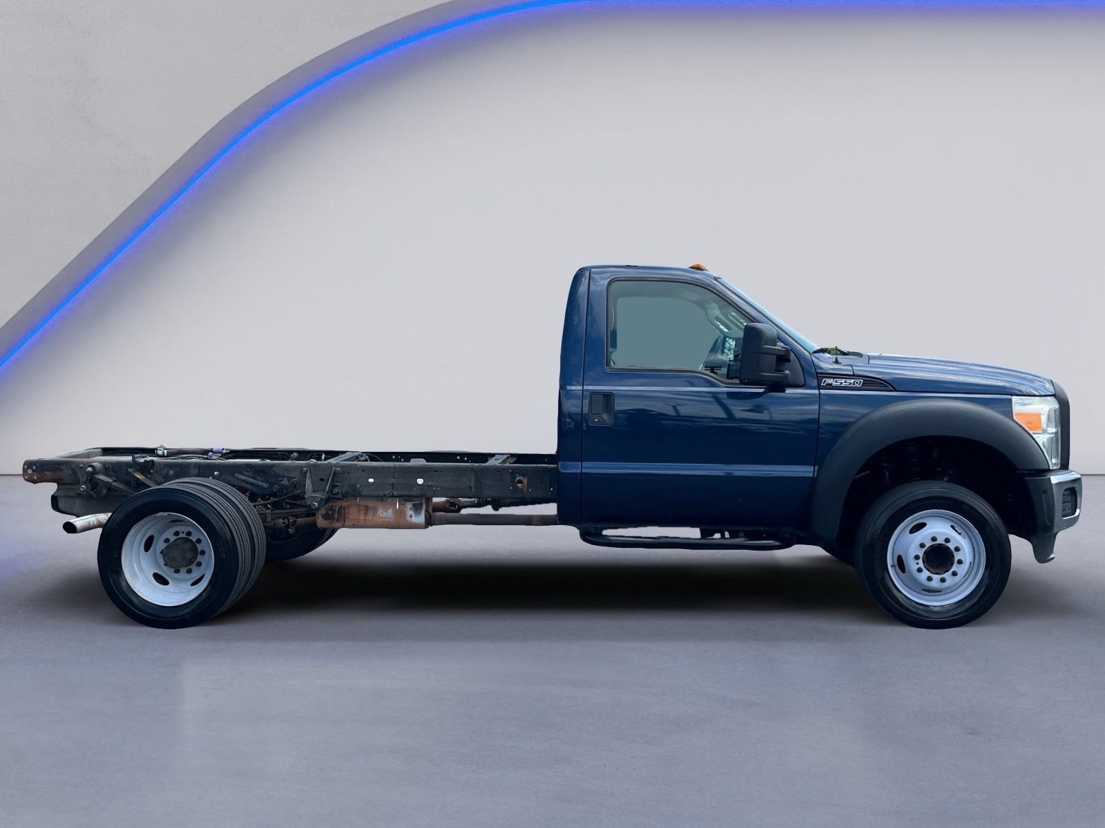 Used 2013 Ford F550 2WD Regular Cab Super Duty w/ XL Value Pkg image 7