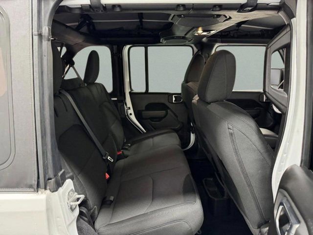 Used 2023 Jeep Wrangler Unlimited w/ Cold Weather Group AWD/4WD image 28