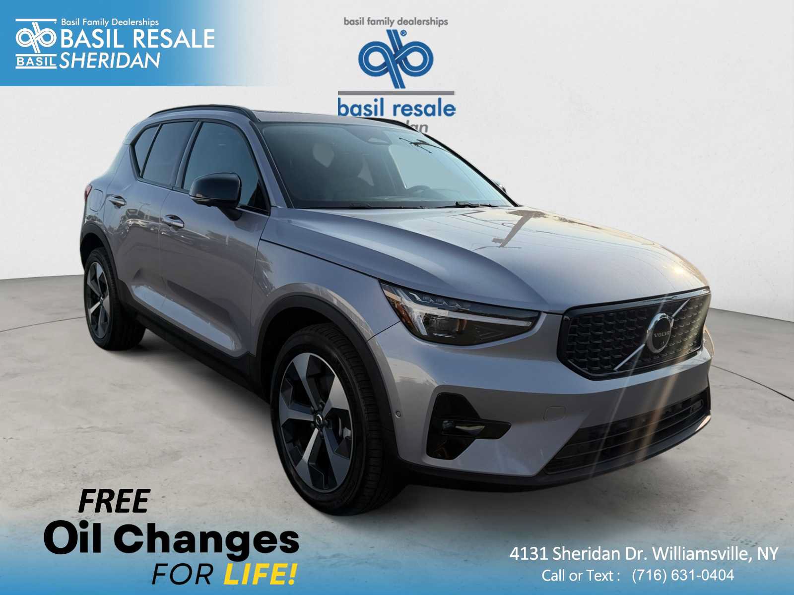 Used 2026 Volvo XC40 B5 Plus AWD/4WD image 1