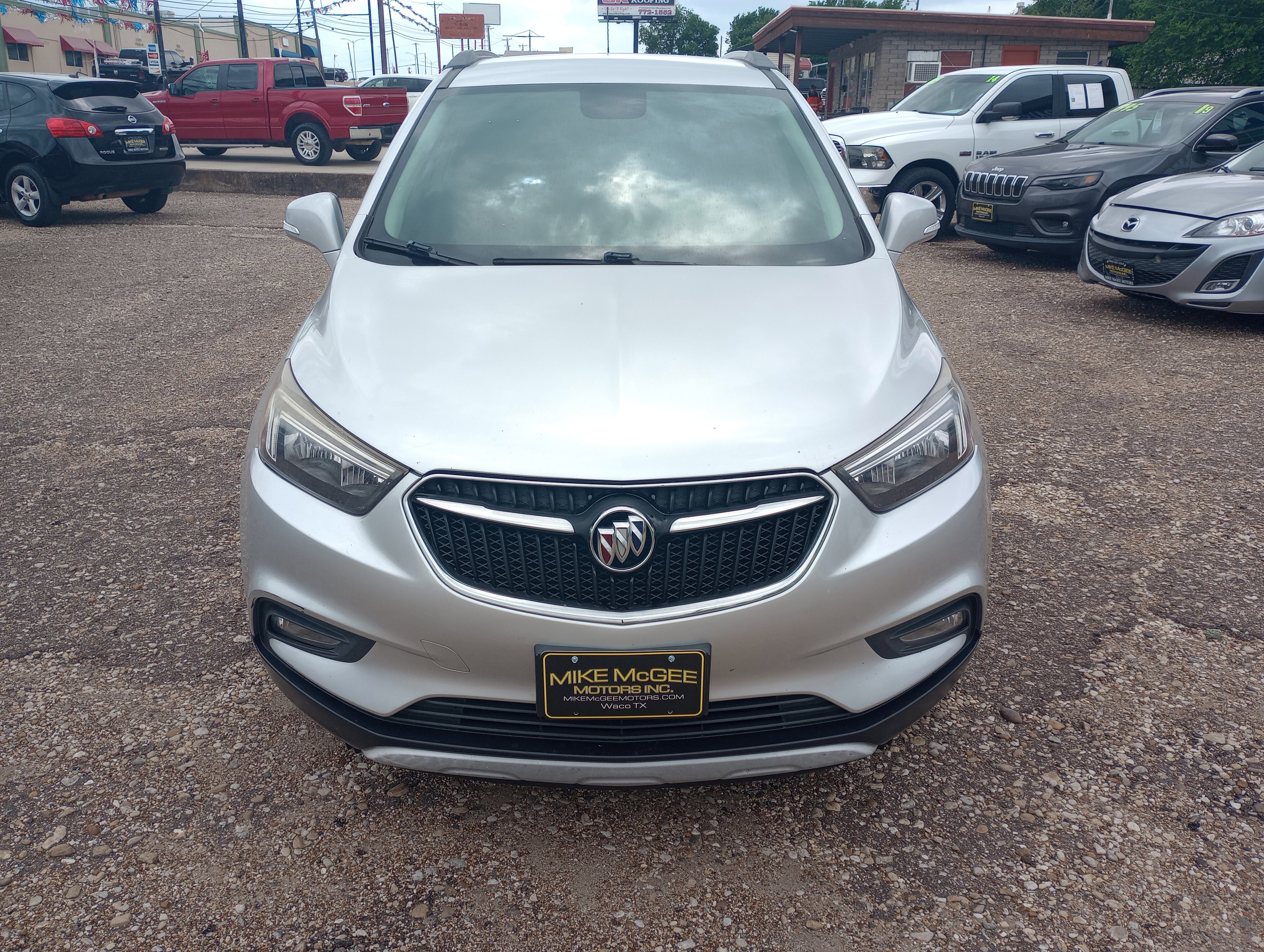 Used 2017 Buick Encore Preferred FWD image 2