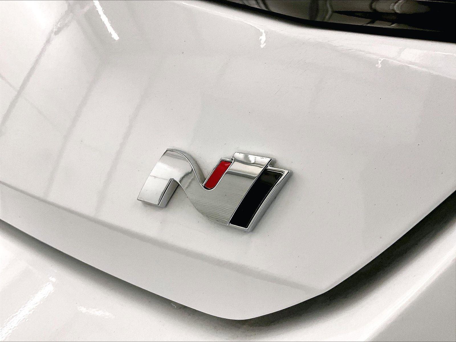 Used 2022 Hyundai Elantra N FWD image 13