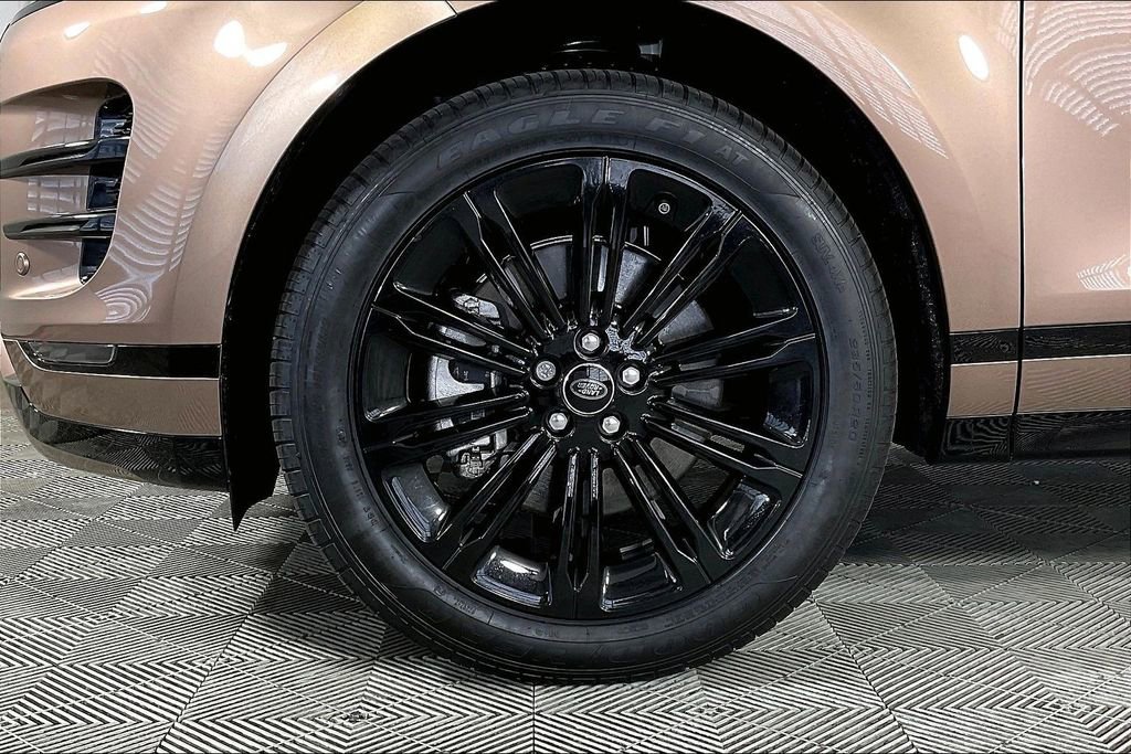 Used 2024 Land Rover Range Rover Evoque Dynamic SE image 8