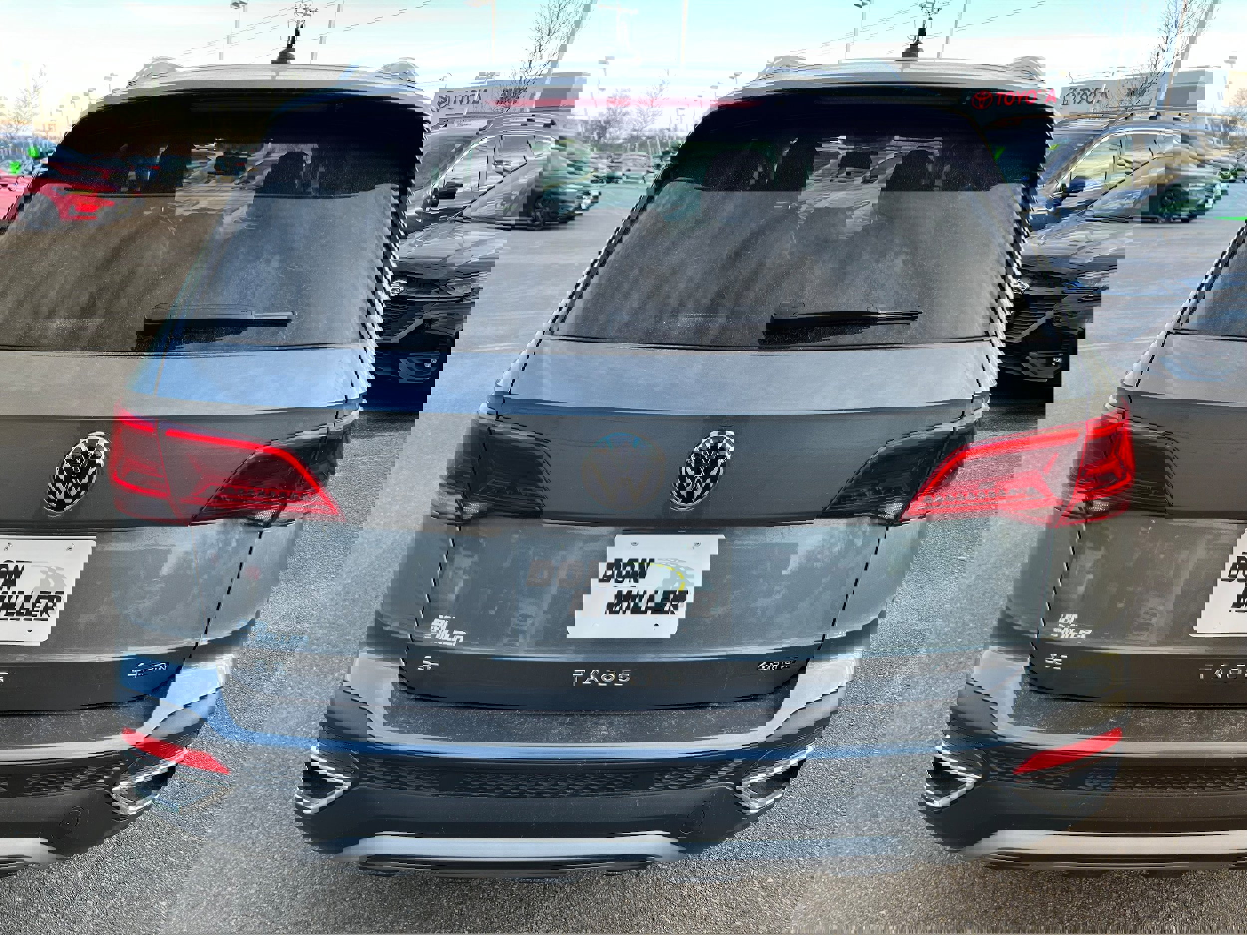 Used 2022 Volkswagen Taos SE image 6