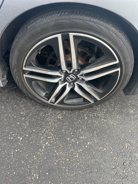 Used 2017 Honda Accord Touring image 8