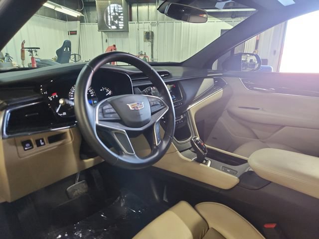 Used 2017 Cadillac XT5 FWD image 7