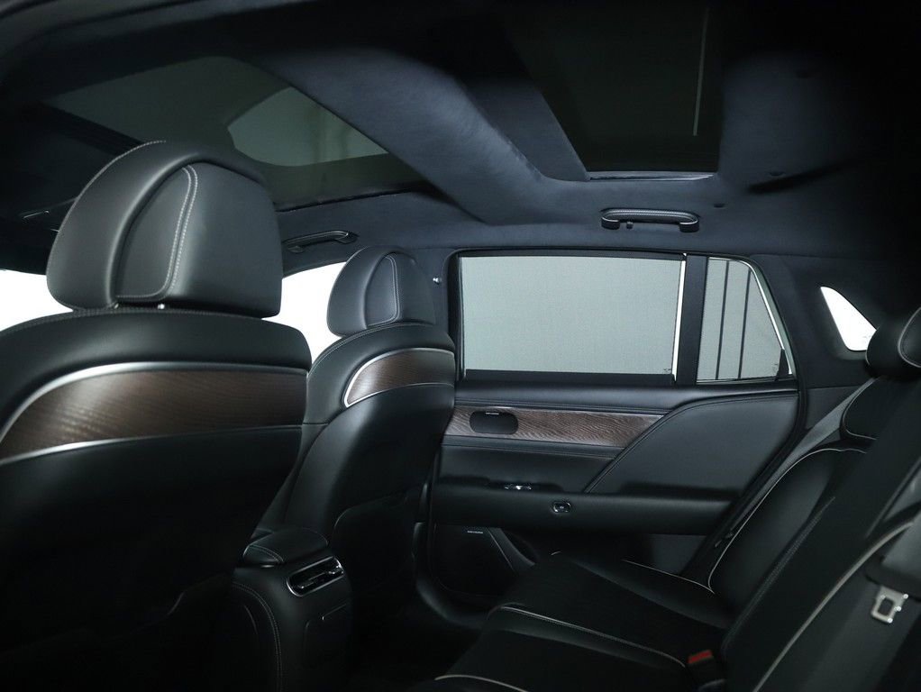 Used 2023 Genesis G90 3.5T AWD/4WD image 17