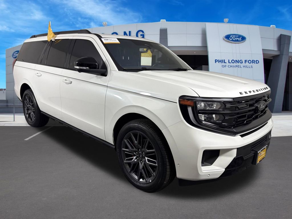 Certified 2025 Ford Expedition Max Platinum w/ Stealth Performance Package AWD/4WD image 7