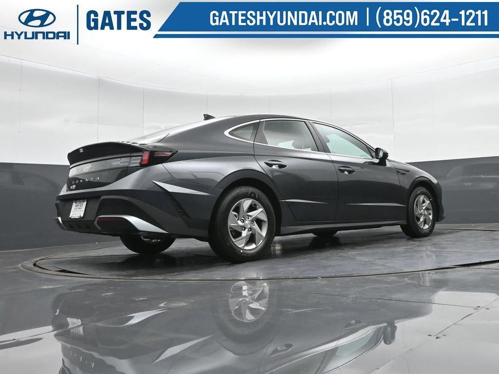 New 2026 Hyundai Sonata SE FWD image 32