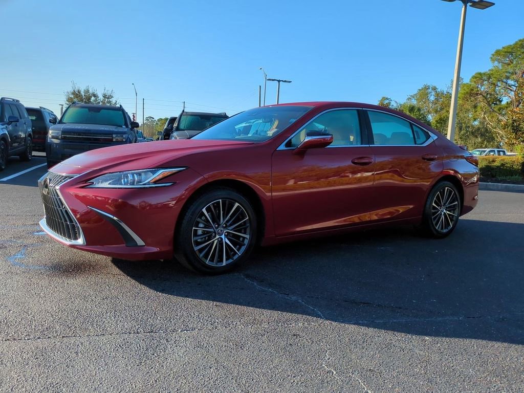 Used 2023 Lexus ES 300h w/ Premium Package image 1