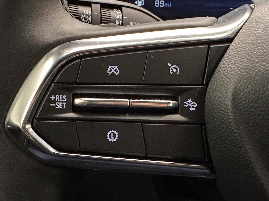 Used 2026 Chevrolet Equinox LT FWD image 9