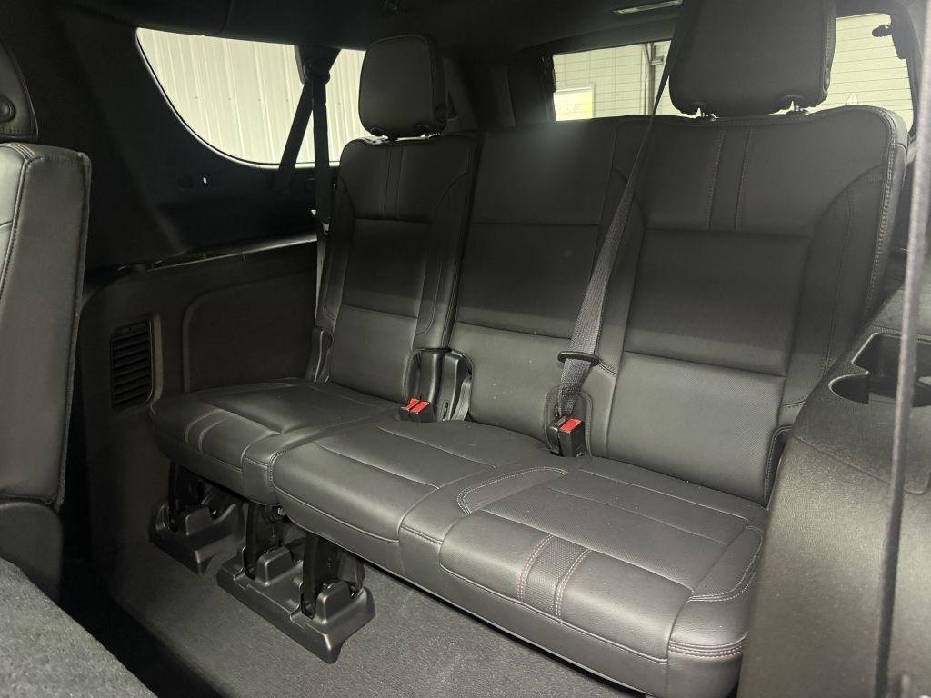 Used 2021 Chevrolet Suburban RST AWD/4WD image 25