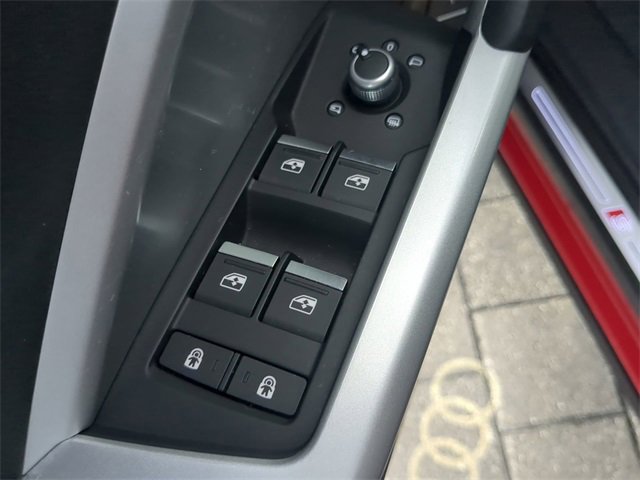 Used 2022 Audi Q3 2.0T Premium Plus w/ Premium Plus Package image 18