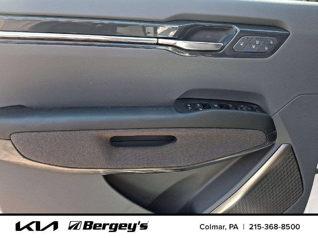 New 2026 Kia EV9 Land w/ Nightfall Edition Package AWD/4WD image 9
