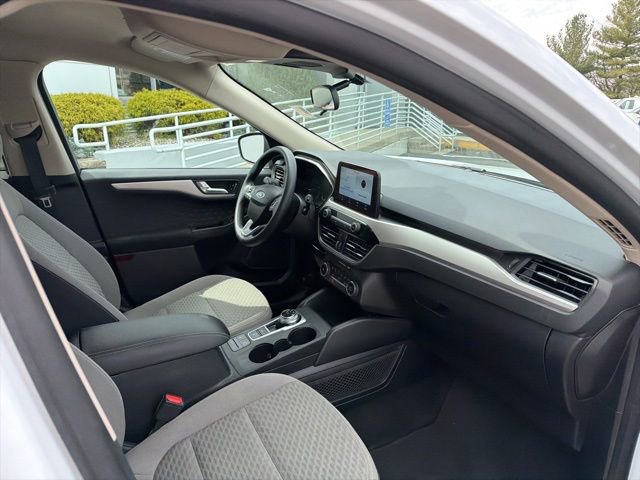 Used 2020 Ford Escape SE image 10