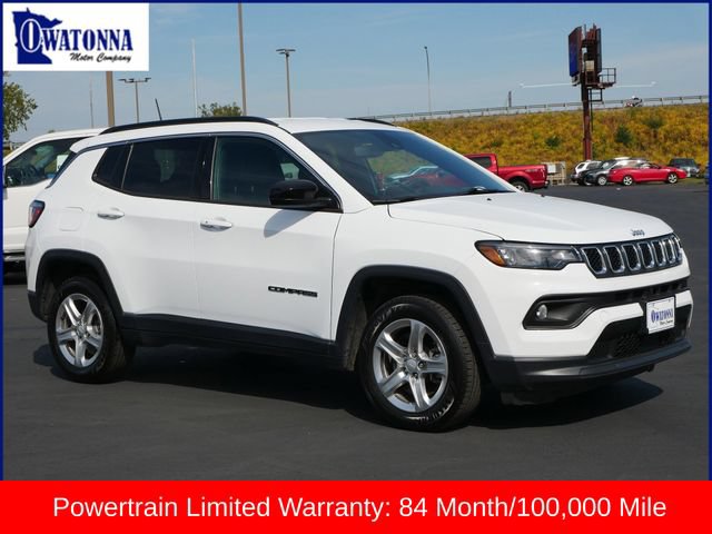 Used 2024 Jeep Compass Latitude AWD/4WD image 1