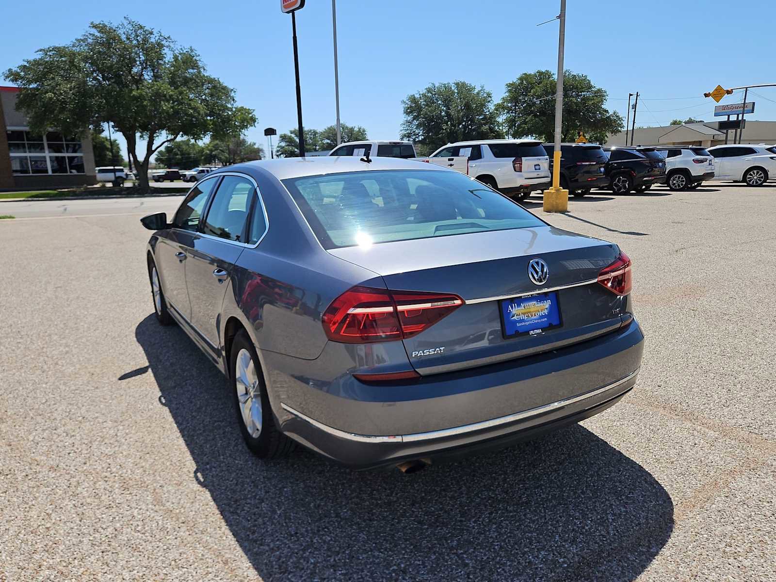 Used 2017 Volkswagen Passat 1.8T S FWD image 6